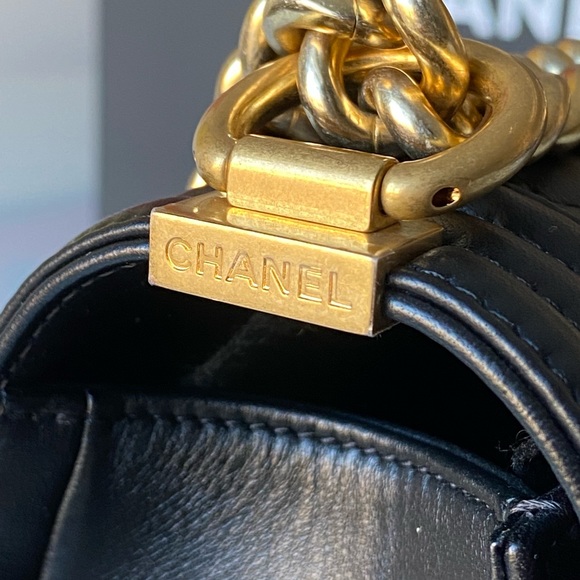 SOLD❌Authentic Chanel New Medium Boy Bag - Picture 5 of 11